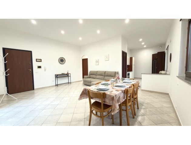 Appartamento per Famiglie a Rocca Imperiale Paese | Casa Poppi